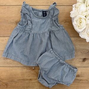 EUC Gap Baby Blue Pinstripe Dress & Bloomer Set - 18m